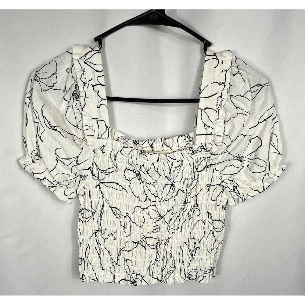 Monteau Los Angeles Women's White Black Floral Smocked Crop Blouse Size Small